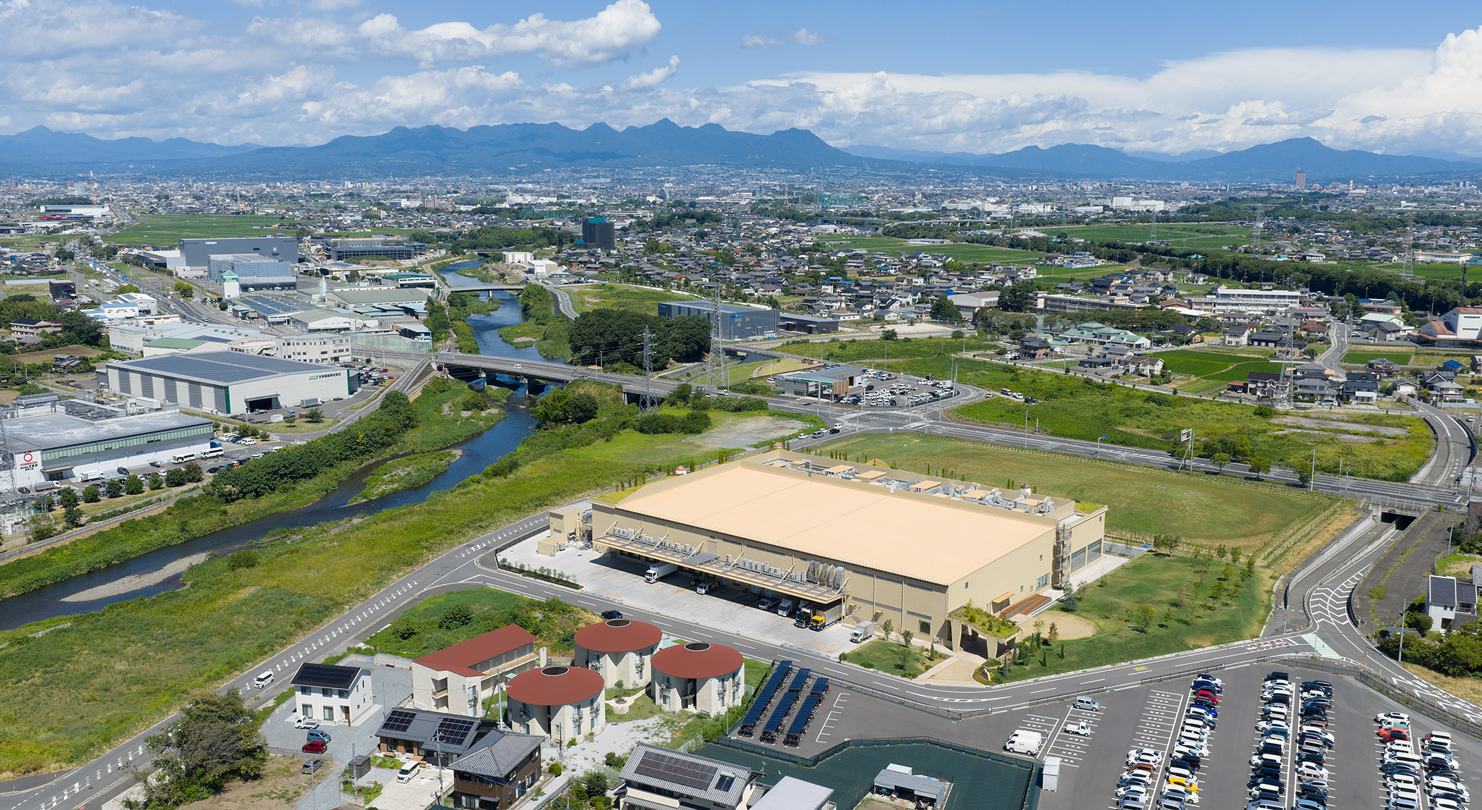 高崎の中庭のある寮 | アトリエ ボーヌ- 賃貸住宅建築設計・ローコスト＆長期高利回りの中庭アパルトメント - デザイナーズ物件・おしゃれ賃貸・ヨーロッパ風・賃貸経営・中庭・新しいアパート・丸山耕一 まるやまこういち・丸山保博 まるやまほはく