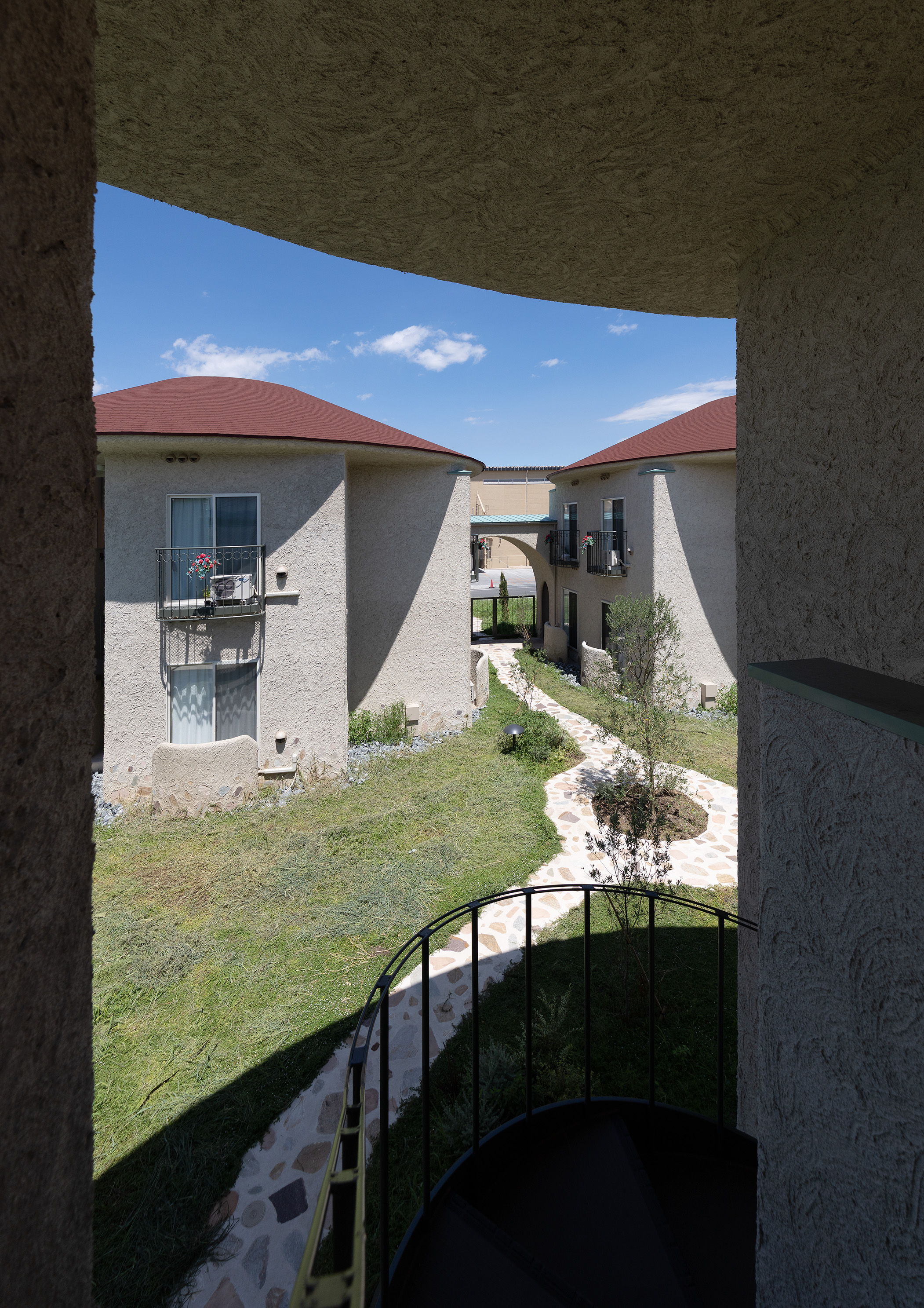 高崎の中庭のある寮 | アトリエ ボーヌ- 賃貸住宅建築設計・ローコスト＆長期高利回りの中庭アパルトメント - デザイナーズ物件・おしゃれ賃貸・ヨーロッパ風・賃貸経営・中庭・新しいアパート・丸山耕一 まるやまこういち・丸山保博 まるやまほはく