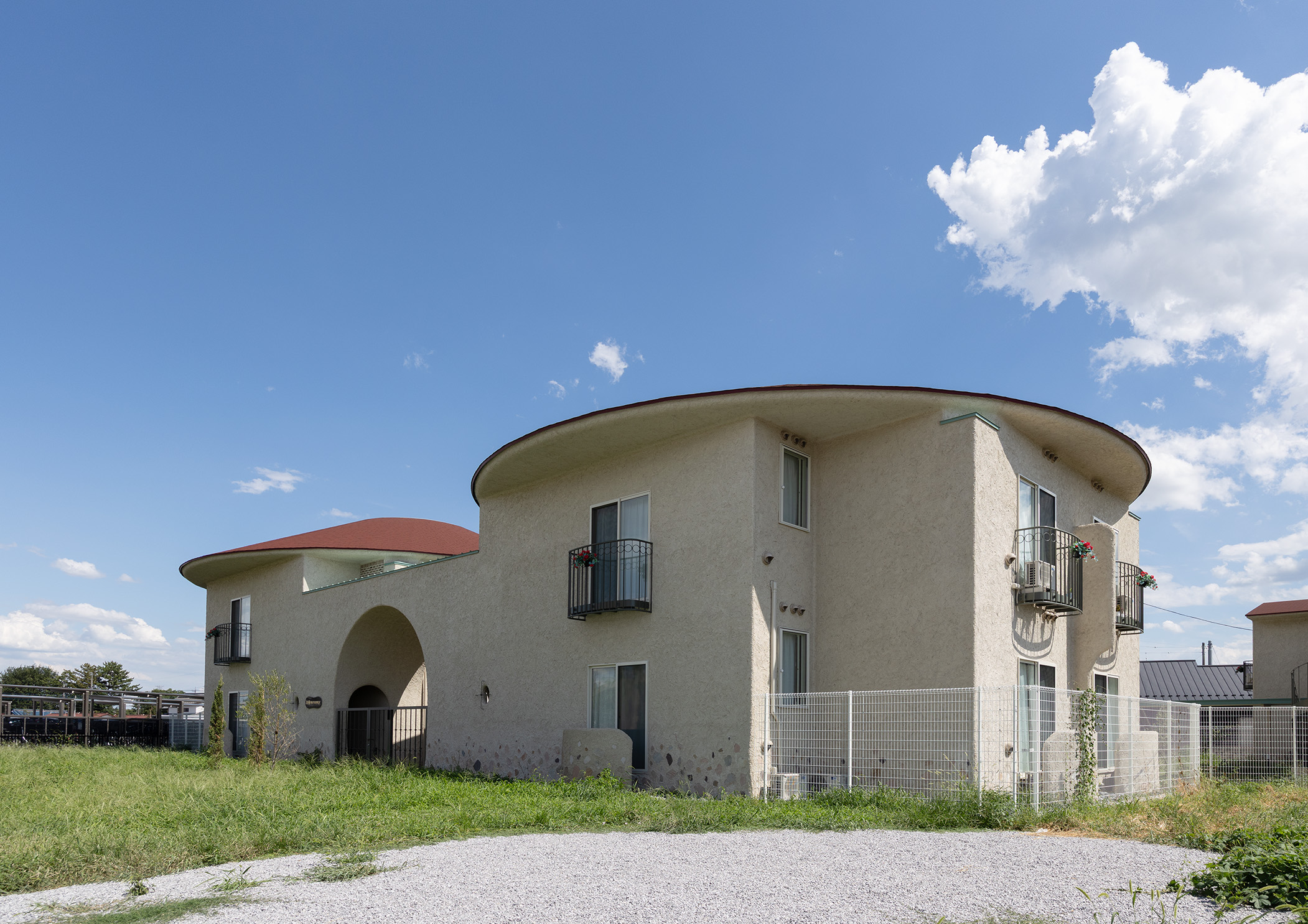 高崎の中庭のある寮 | アトリエ ボーヌ- 賃貸住宅建築設計・ローコスト＆長期高利回りの中庭アパルトメント - デザイナーズ物件・おしゃれ賃貸・ヨーロッパ風・賃貸経営・中庭・新しいアパート・丸山耕一 まるやまこういち・丸山保博 まるやまほはく