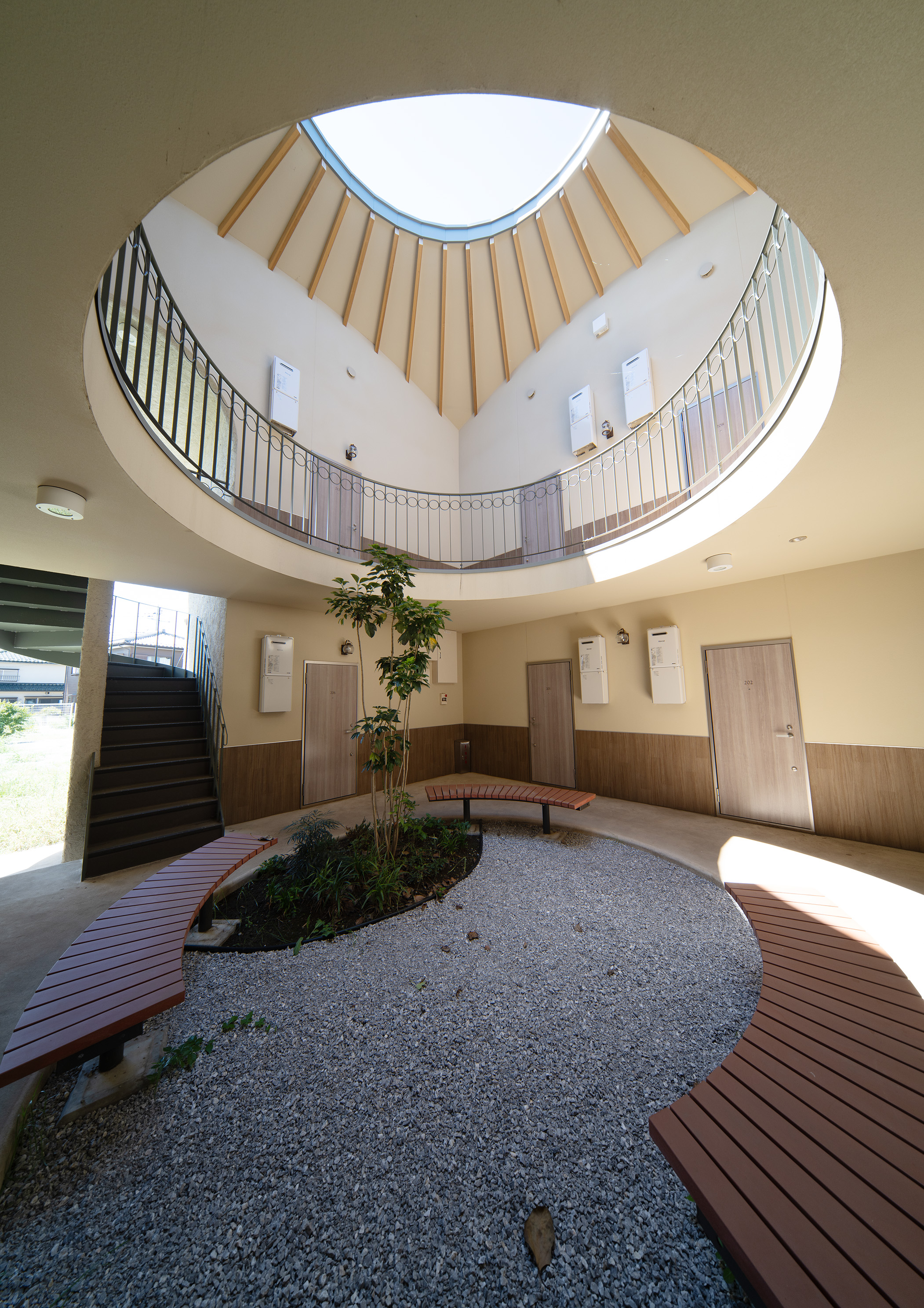 高崎の中庭のある寮 | アトリエ ボーヌ- 賃貸住宅建築設計・ローコスト＆長期高利回りの中庭アパルトメント - デザイナーズ物件・おしゃれ賃貸・ヨーロッパ風・賃貸経営・中庭・新しいアパート・丸山耕一 まるやまこういち・丸山保博 まるやまほはく