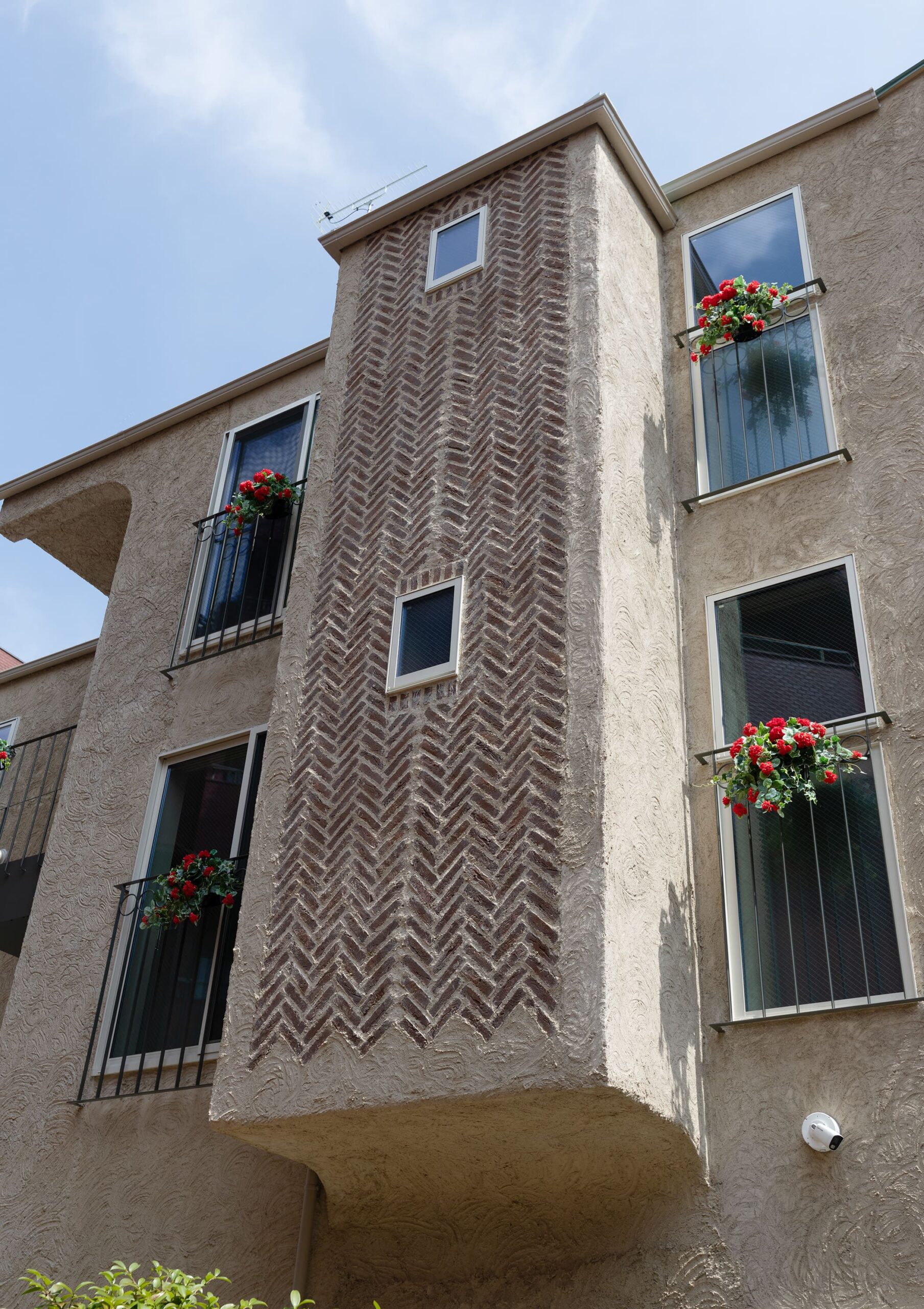 エンゲルベルグ | アトリエ ボーヌ- 賃貸住宅建築設計・ローコスト＆長期高利回りの中庭アパルトメント - デザイナーズ物件・おしゃれ賃貸・ヨーロッパ風・賃貸経営・中庭・新しいアパート・丸山耕一 まるやまこういち・丸山保博 まるやまほはく