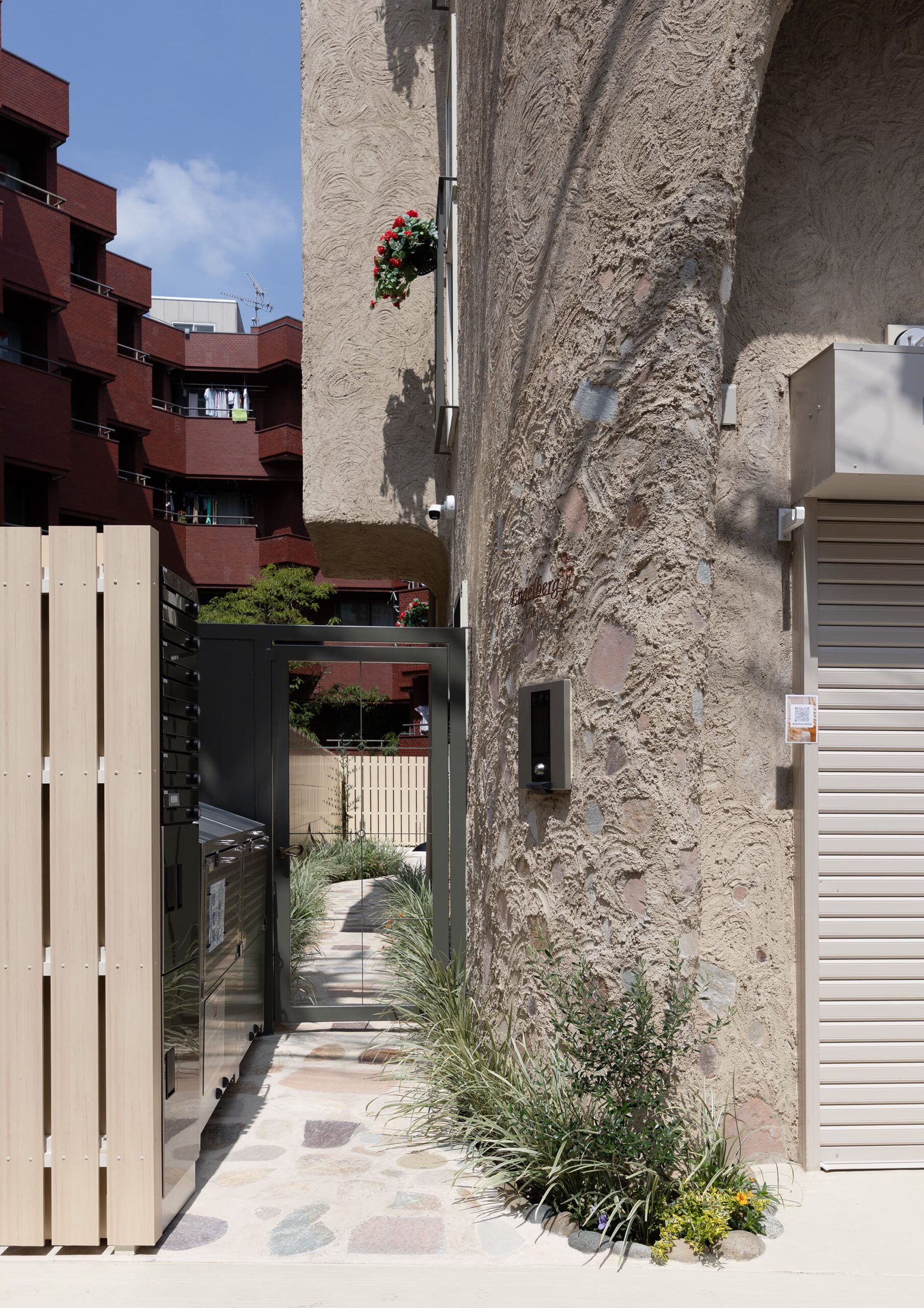 エンゲルベルグ | アトリエ ボーヌ- 賃貸住宅建築設計・ローコスト＆長期高利回りの中庭アパルトメント - デザイナーズ物件・おしゃれ賃貸・ヨーロッパ風・賃貸経営・中庭・新しいアパート・丸山耕一 まるやまこういち・丸山保博 まるやまほはく