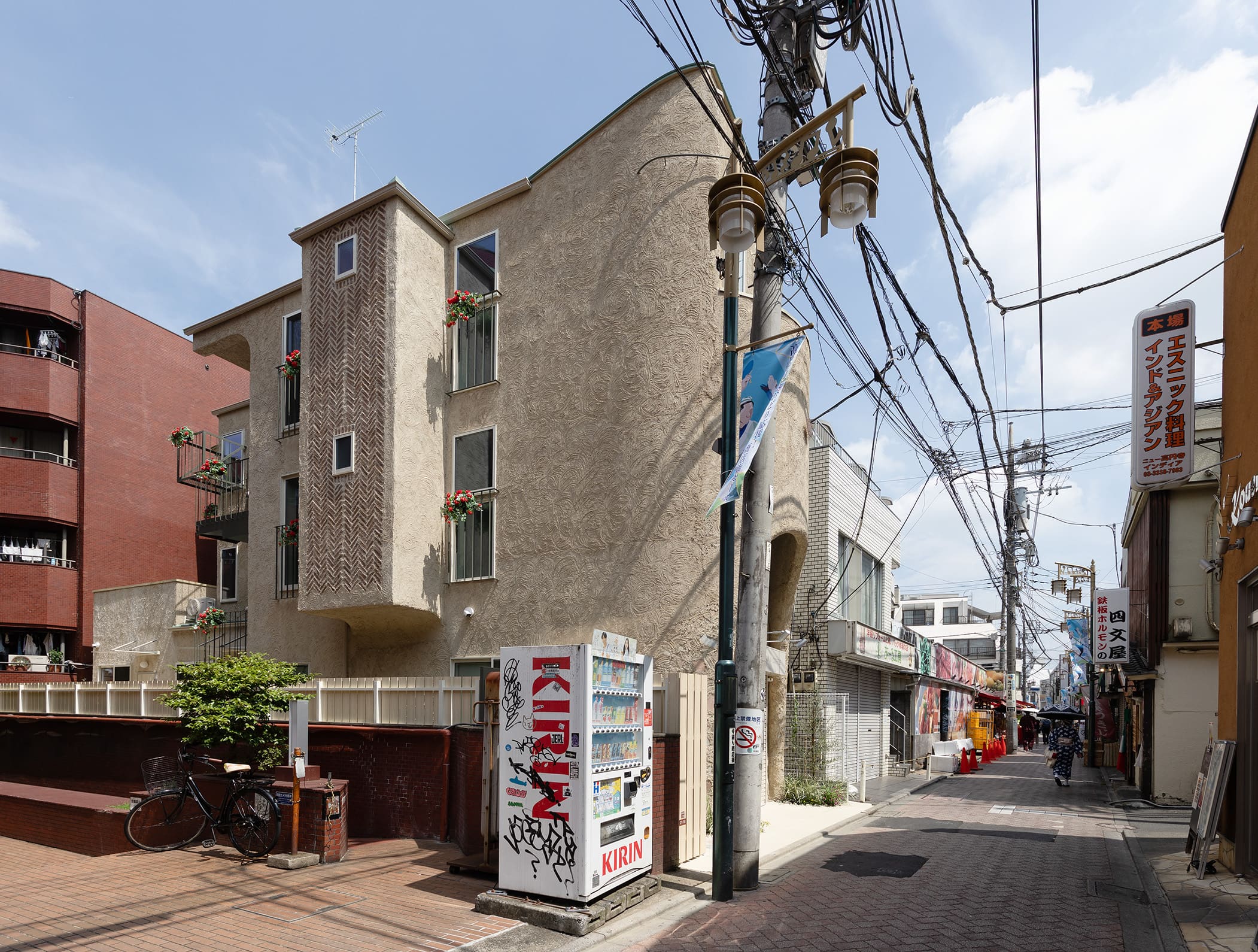 エンゲルベルグ | アトリエ ボーヌ- 賃貸住宅建築設計・ローコスト＆長期高利回りの中庭アパルトメント - デザイナーズ物件・おしゃれ賃貸・ヨーロッパ風・賃貸経営・中庭・新しいアパート・丸山耕一 まるやまこういち・丸山保博 まるやまほはく