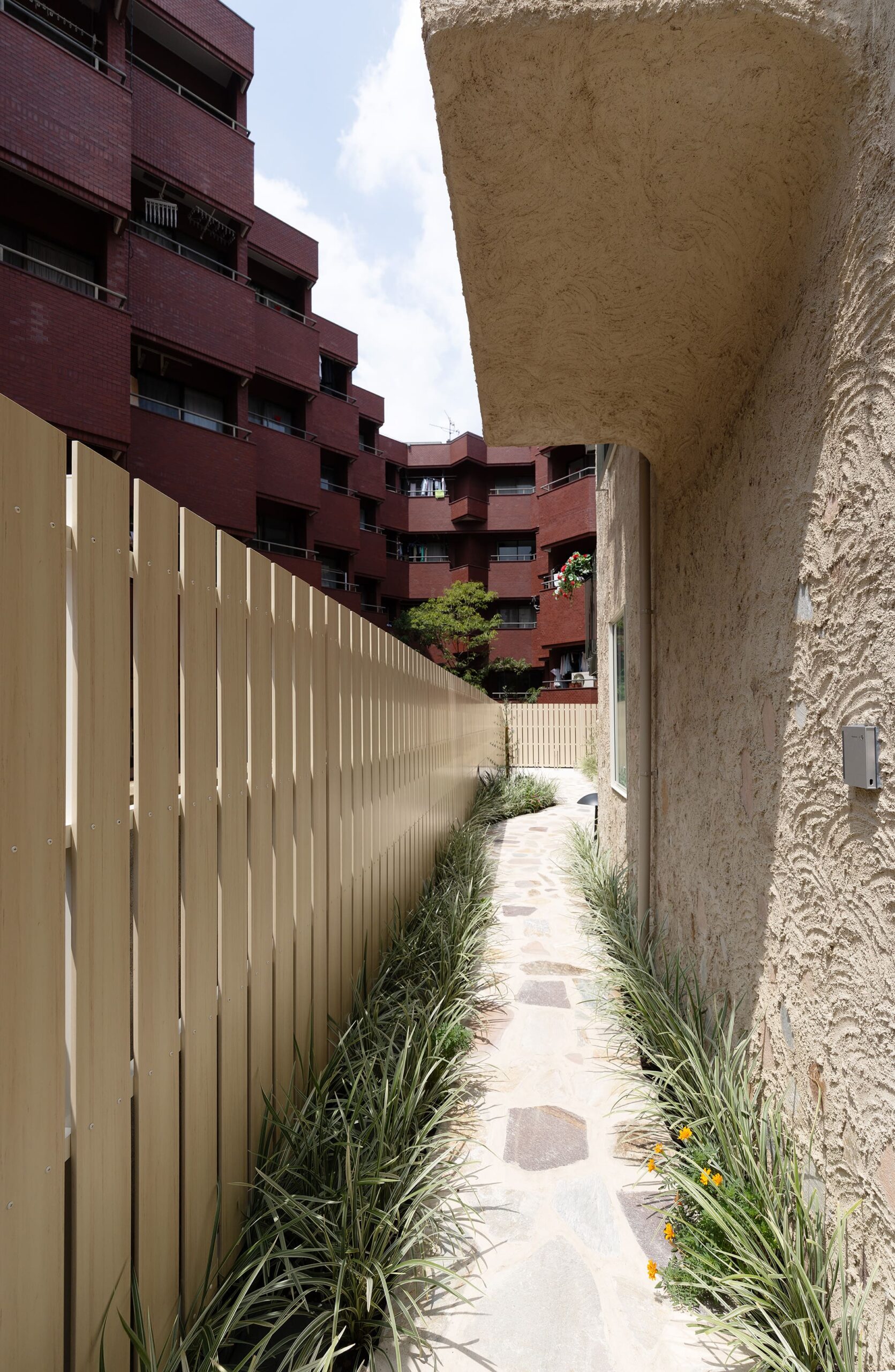 エンゲルベルグ | アトリエ ボーヌ- 賃貸住宅建築設計・ローコスト＆長期高利回りの中庭アパルトメント - デザイナーズ物件・おしゃれ賃貸・ヨーロッパ風・賃貸経営・中庭・新しいアパート・丸山耕一 まるやまこういち・丸山保博 まるやまほはく