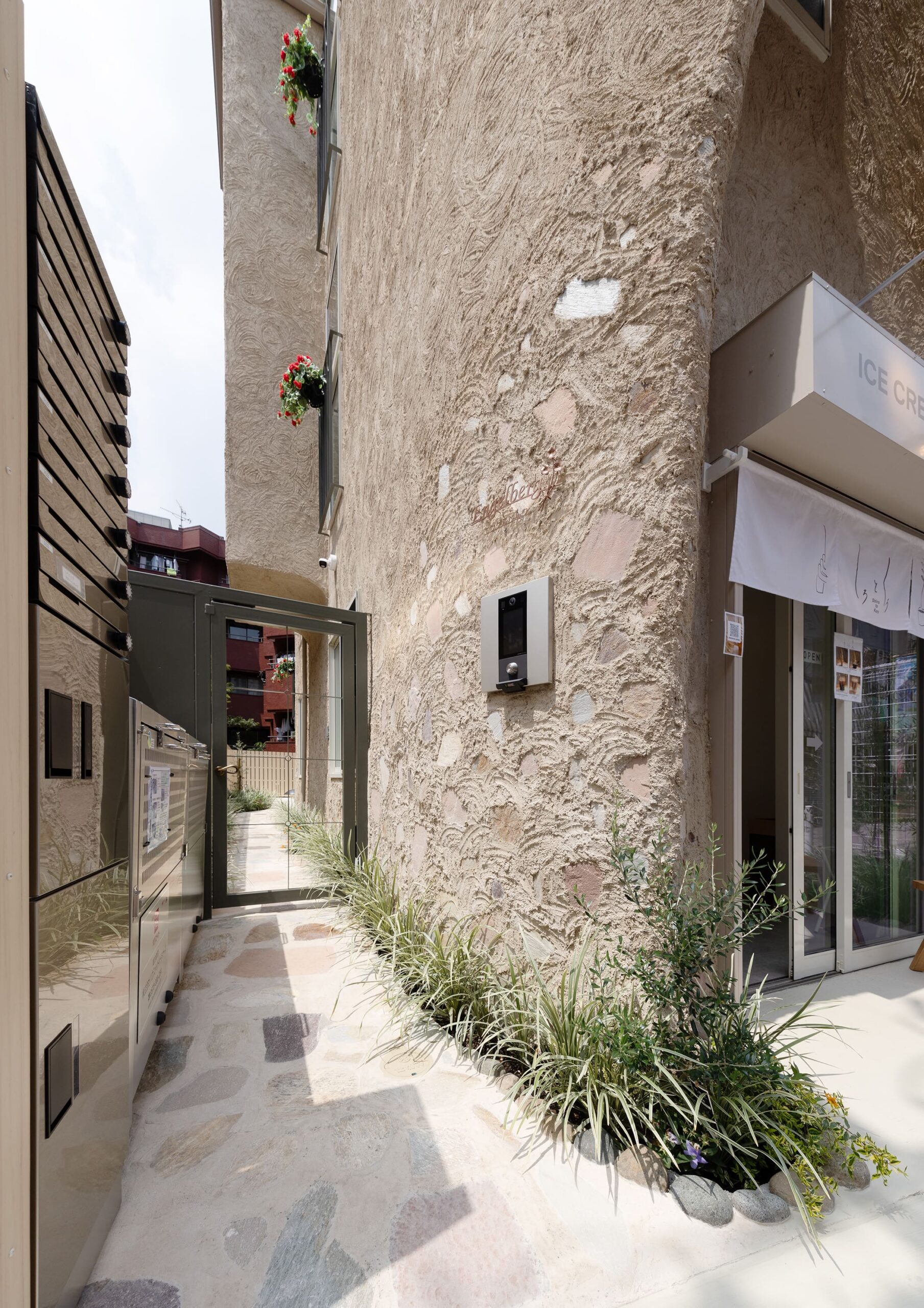 エンゲルベルグ | アトリエ ボーヌ- 賃貸住宅建築設計・ローコスト＆長期高利回りの中庭アパルトメント - デザイナーズ物件・おしゃれ賃貸・ヨーロッパ風・賃貸経営・中庭・新しいアパート・丸山耕一 まるやまこういち・丸山保博 まるやまほはく