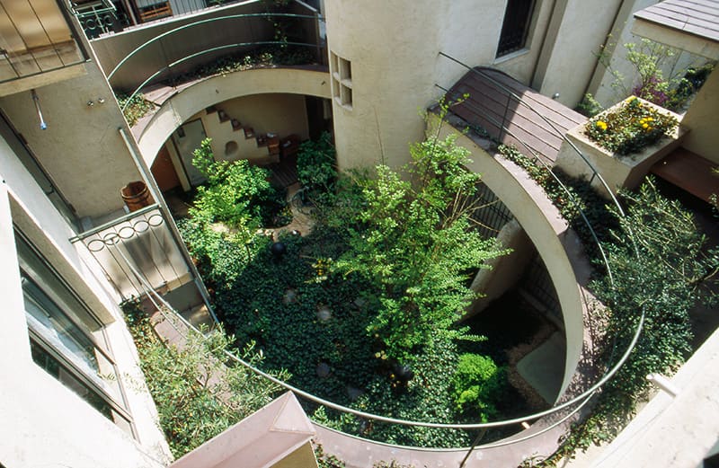 アトリエ ボーヌ- 賃貸住宅建築設計・ローコスト＆長期高利回りの中庭アパルトメント - デザイナーズ物件・おしゃれ賃貸・ヨーロッパ風・賃貸経営・中庭・新しいアパート・丸山耕一 まるやまこういち・丸山保博 まるやまほはく